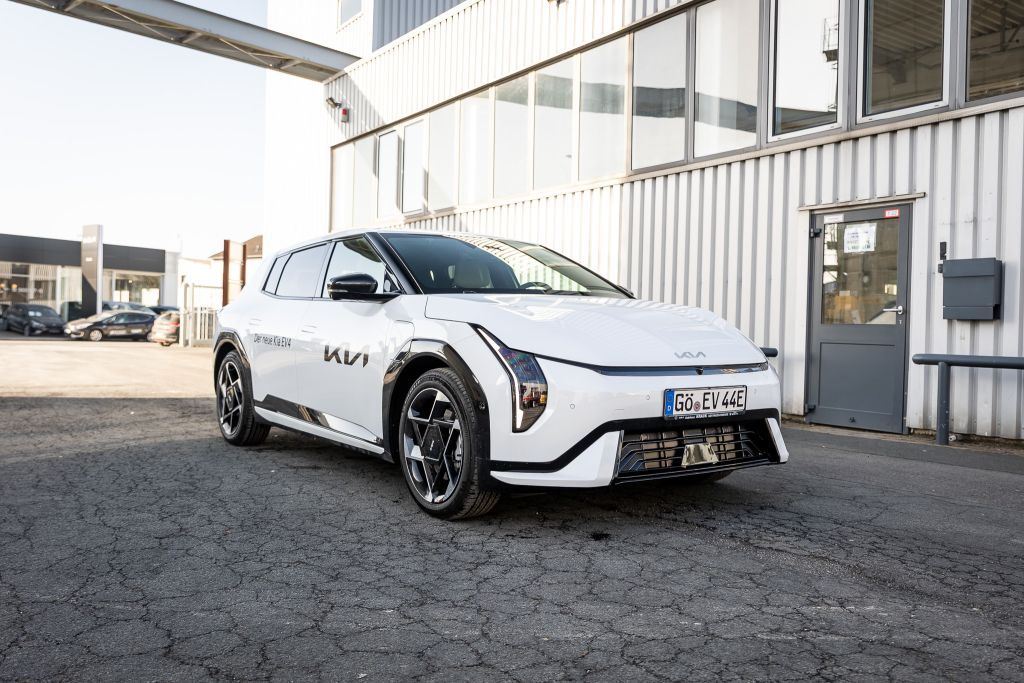Kia EV4