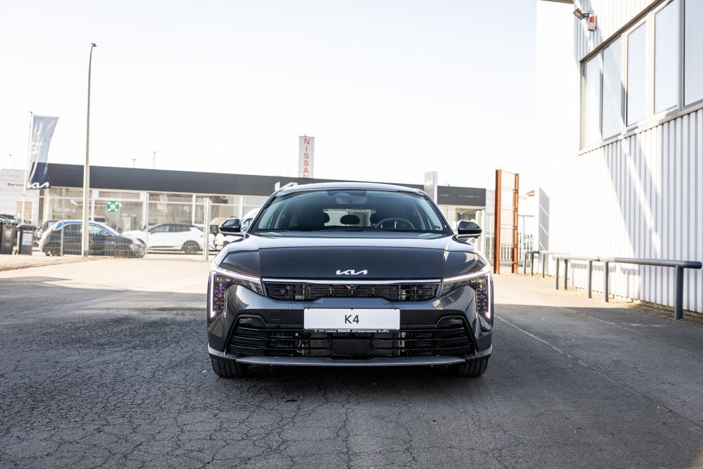 Kia K4