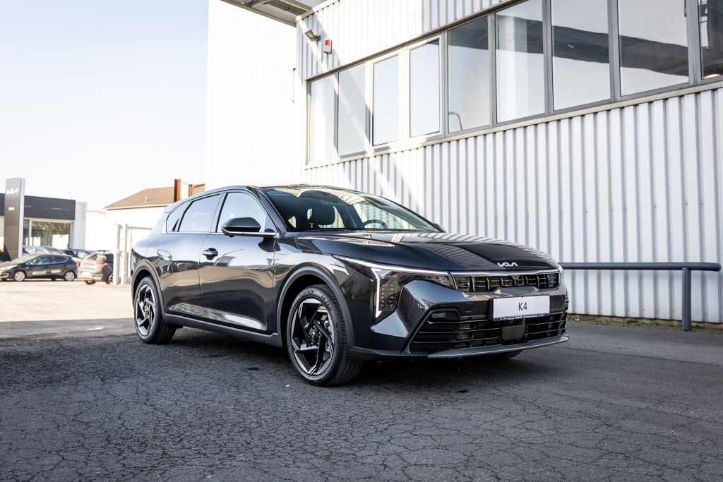 Kia K4