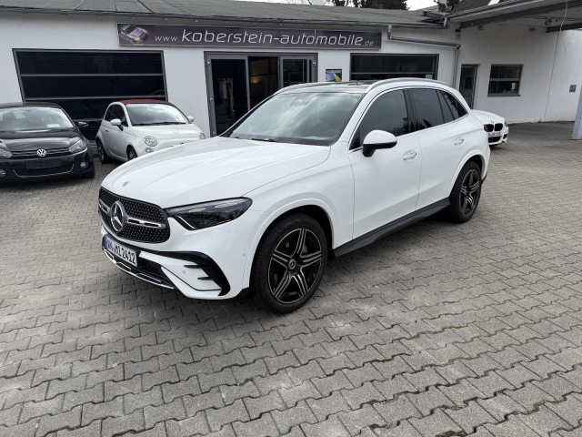 Mercedes-Benz GLC 200 AMG Line 4Matic*Panorama,Leder,LED,*