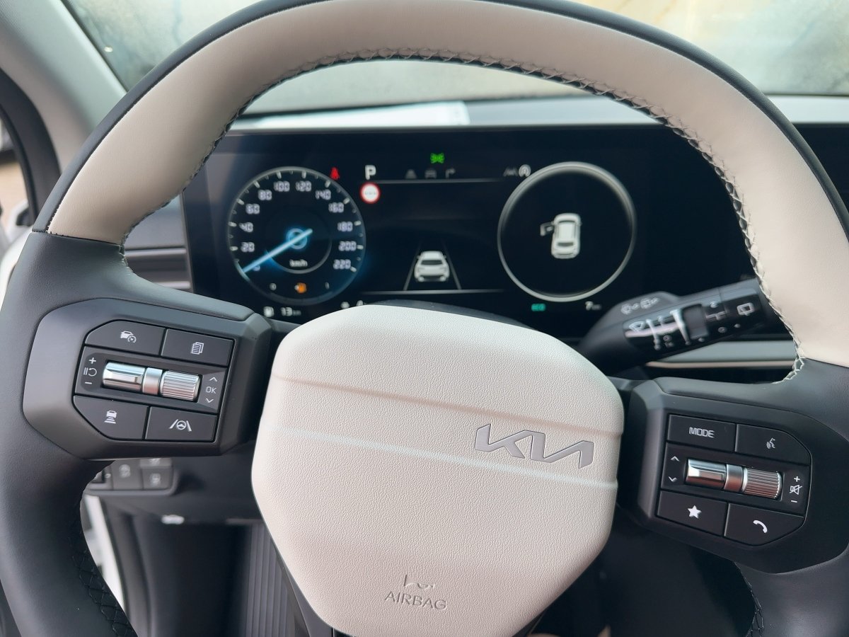 Kia Stonic – Bild 12