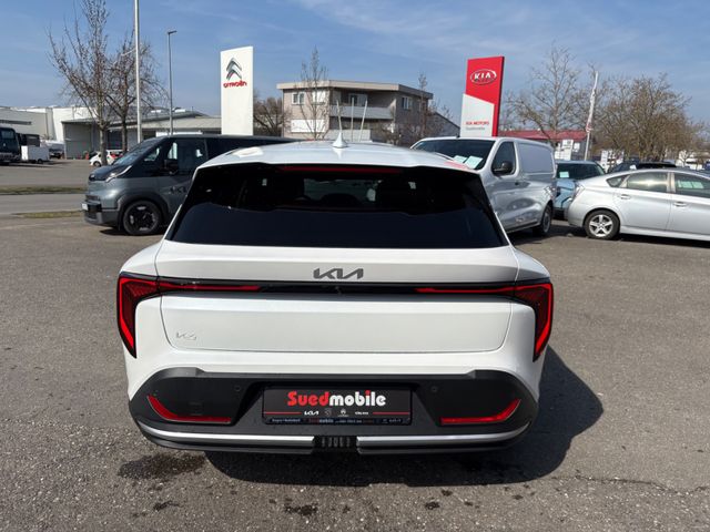 Kia K4