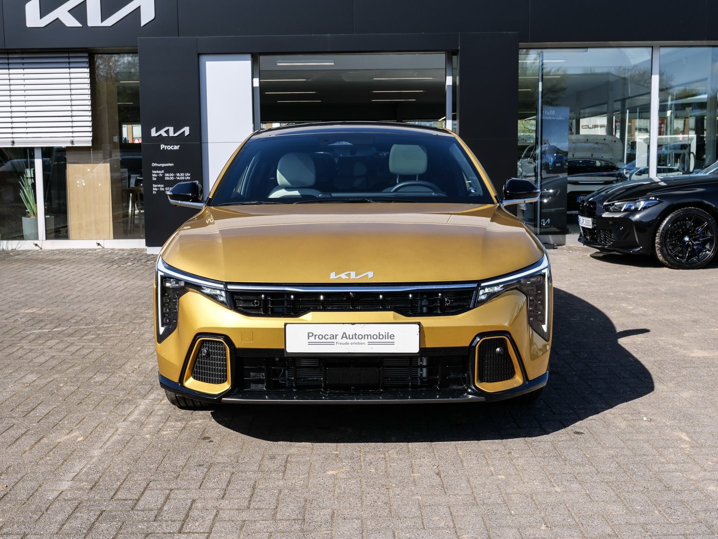 Kia K4