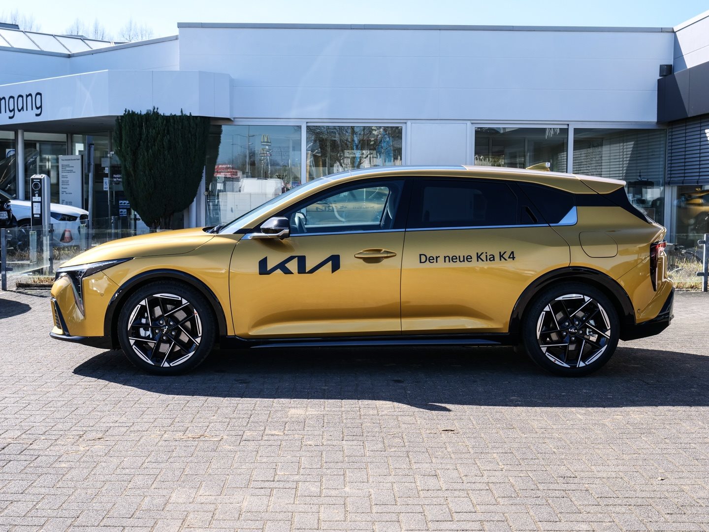 Kia K4