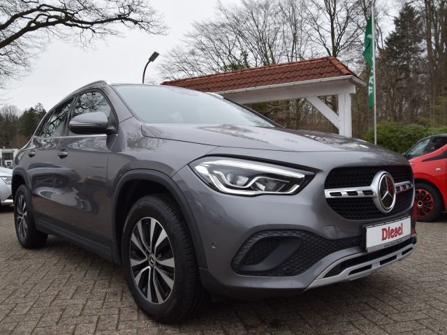Mercedes-Benz GLA 200 d Style Aut.8G Navi*Panorama*Leder*LED*