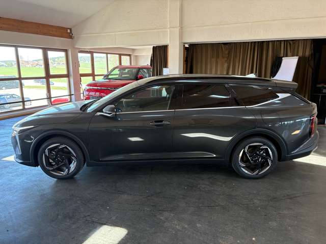 Kia K4