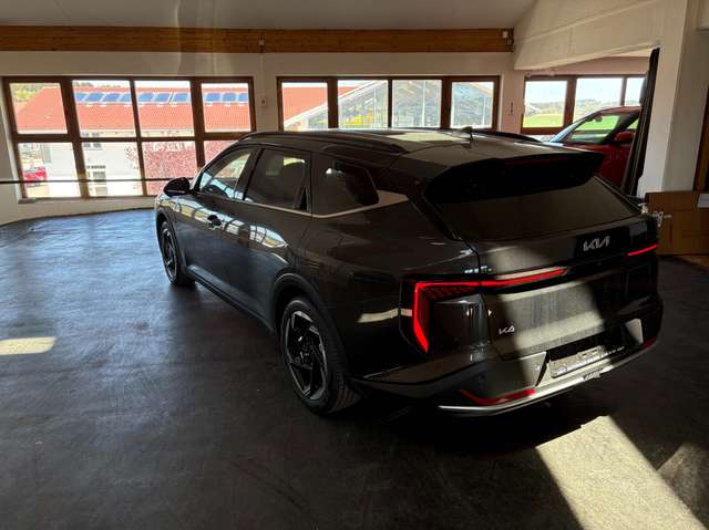 Kia K4
