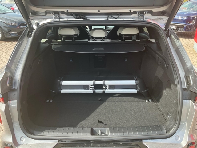 Kia K4 SW – Bild 14
