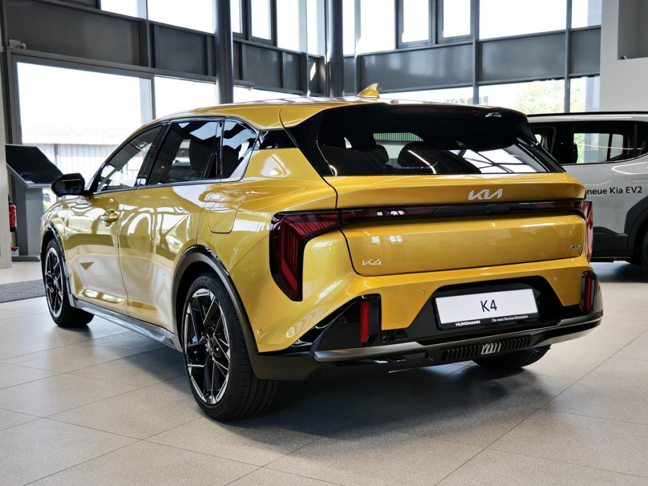 Kia K4