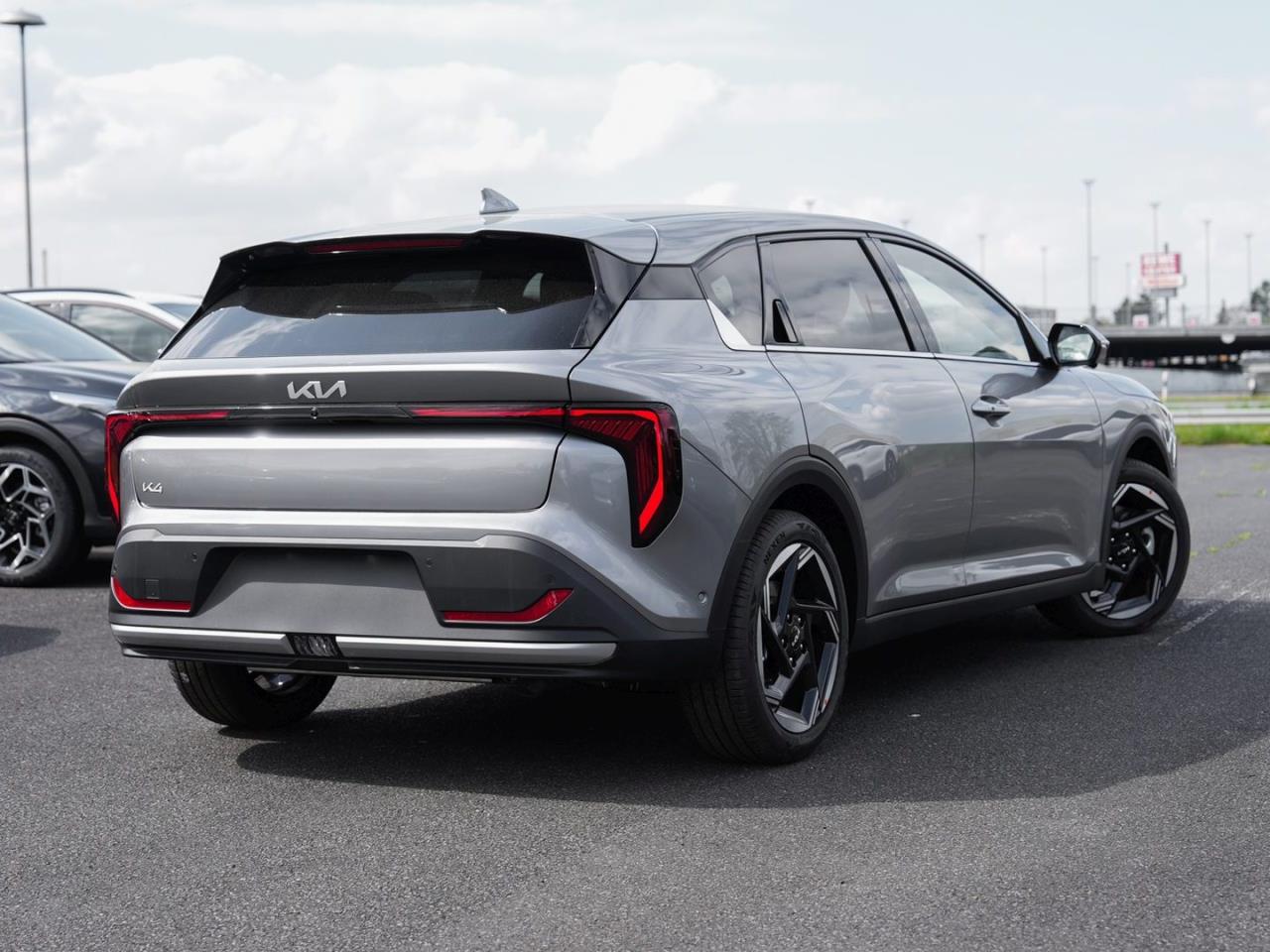 Kia K4