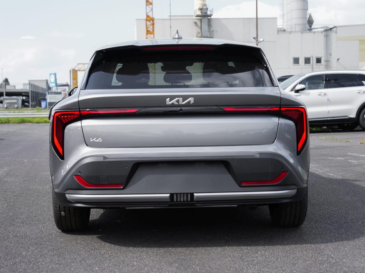 Kia K4