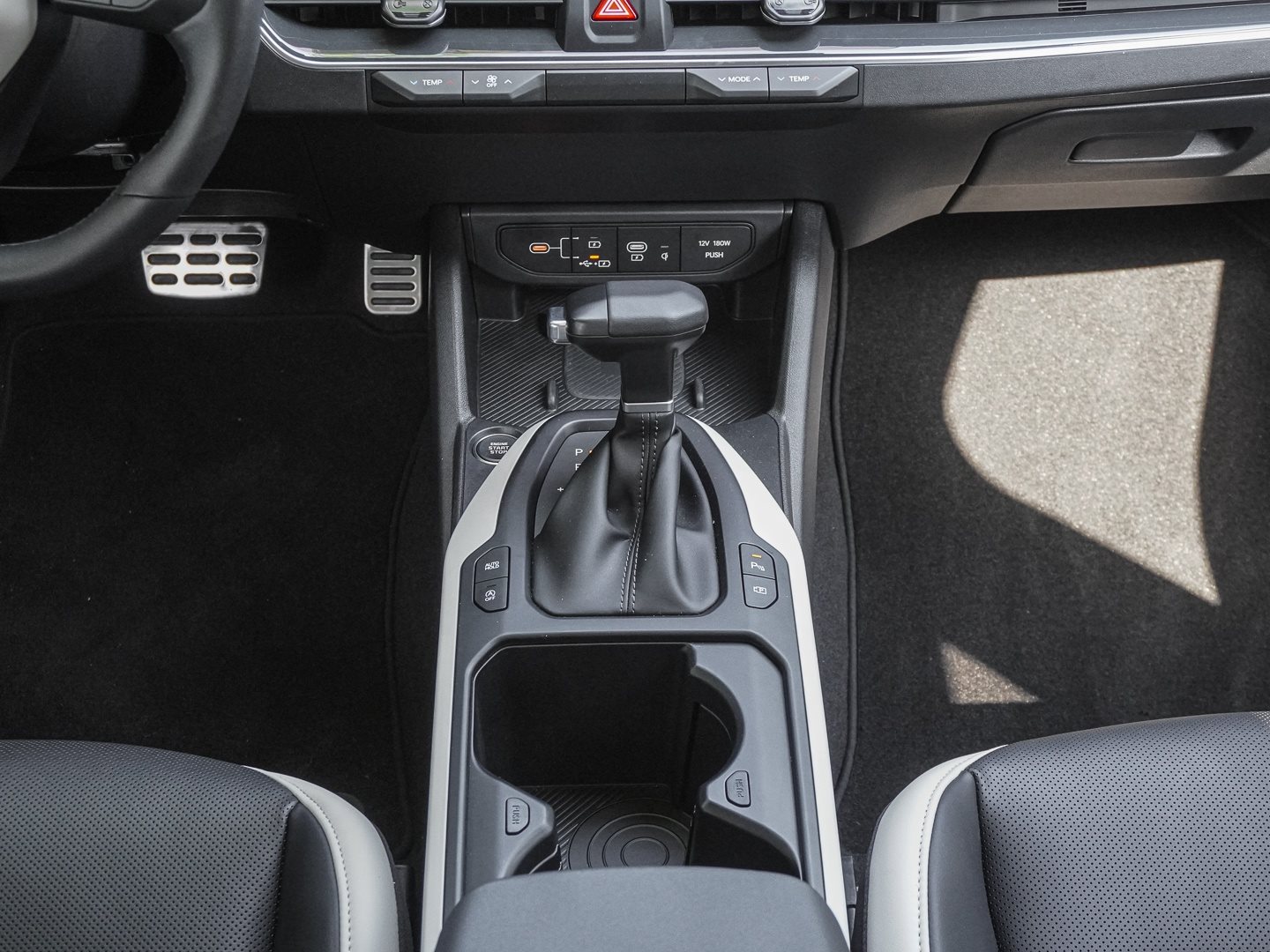 Kia K4 SW – Bild 12