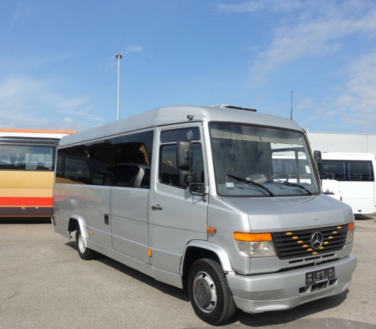 Mercedes-Benz 815 Vario