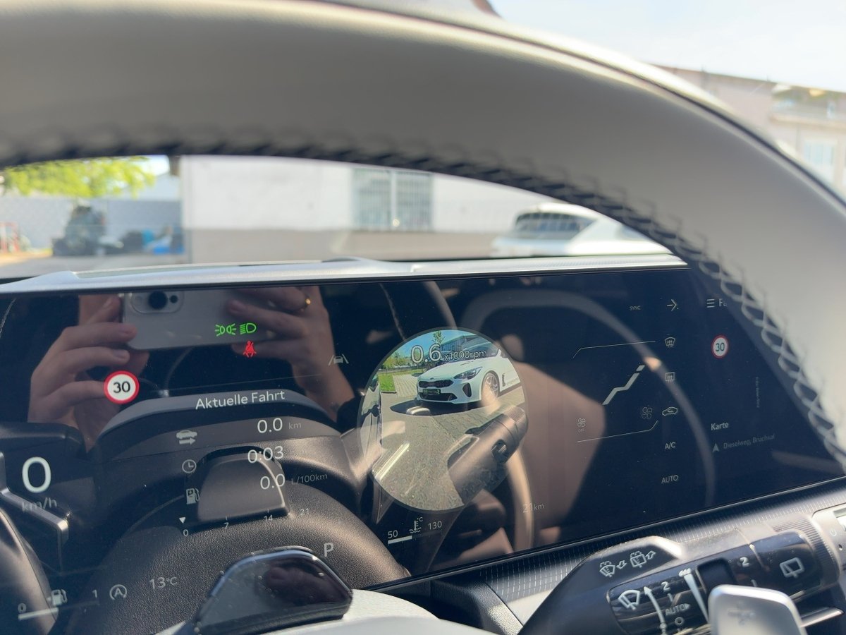 Kia K4 SW – Bild 18