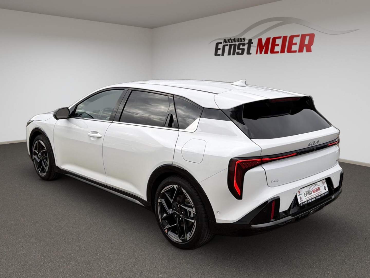 Kia K4