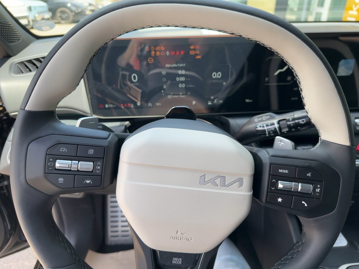 Kia K4 SW – Bild 12