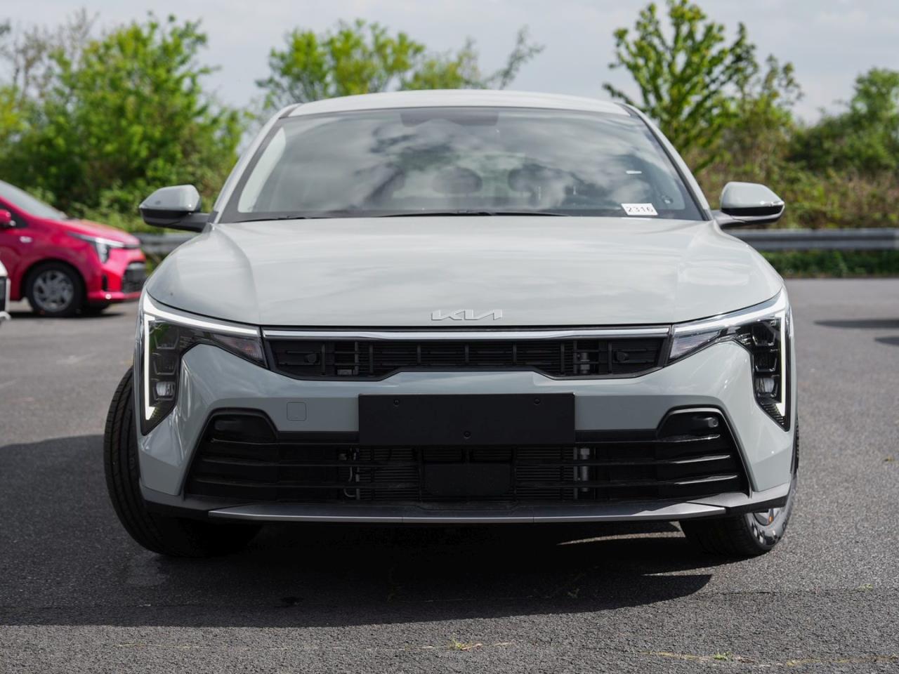 Kia K4 – Bild 2