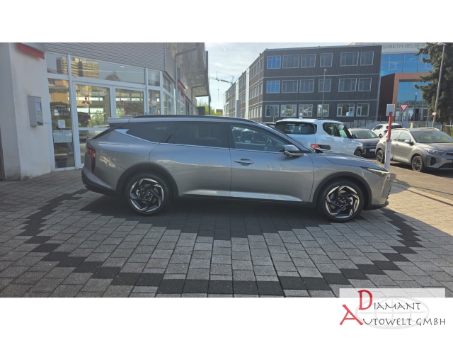 Kia K4 SW