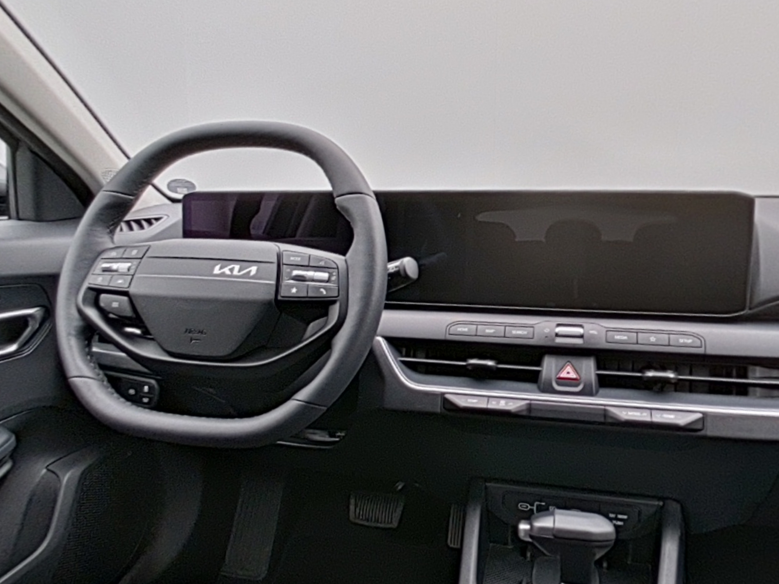 Kia K4 SW – Bild 11