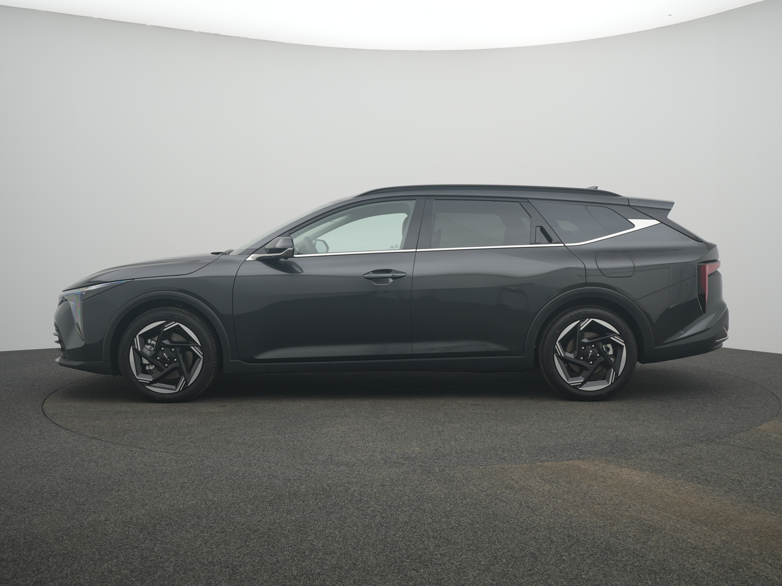Kia K4 SW – Bild 4