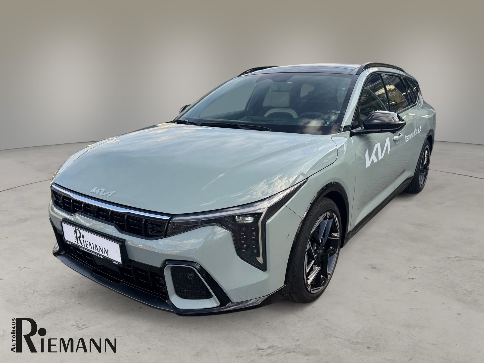 Kia K4