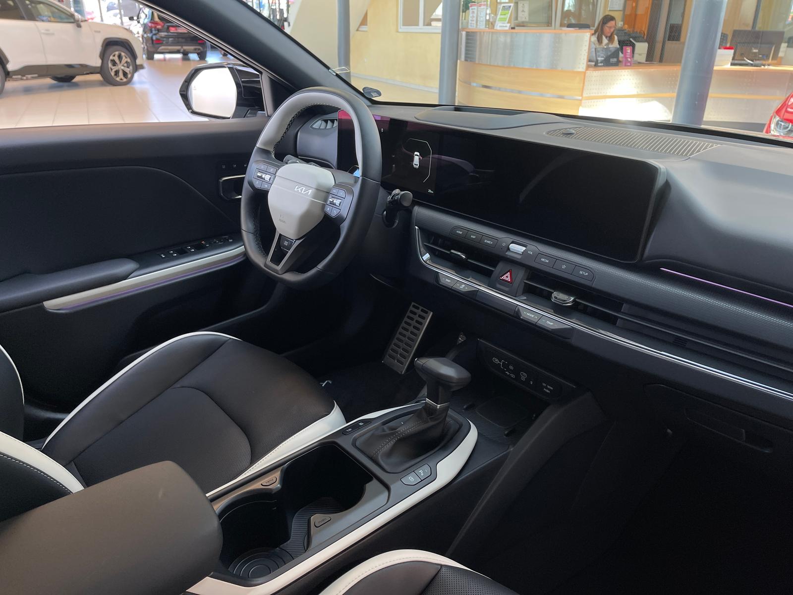 Kia K4 SW – Bild 14