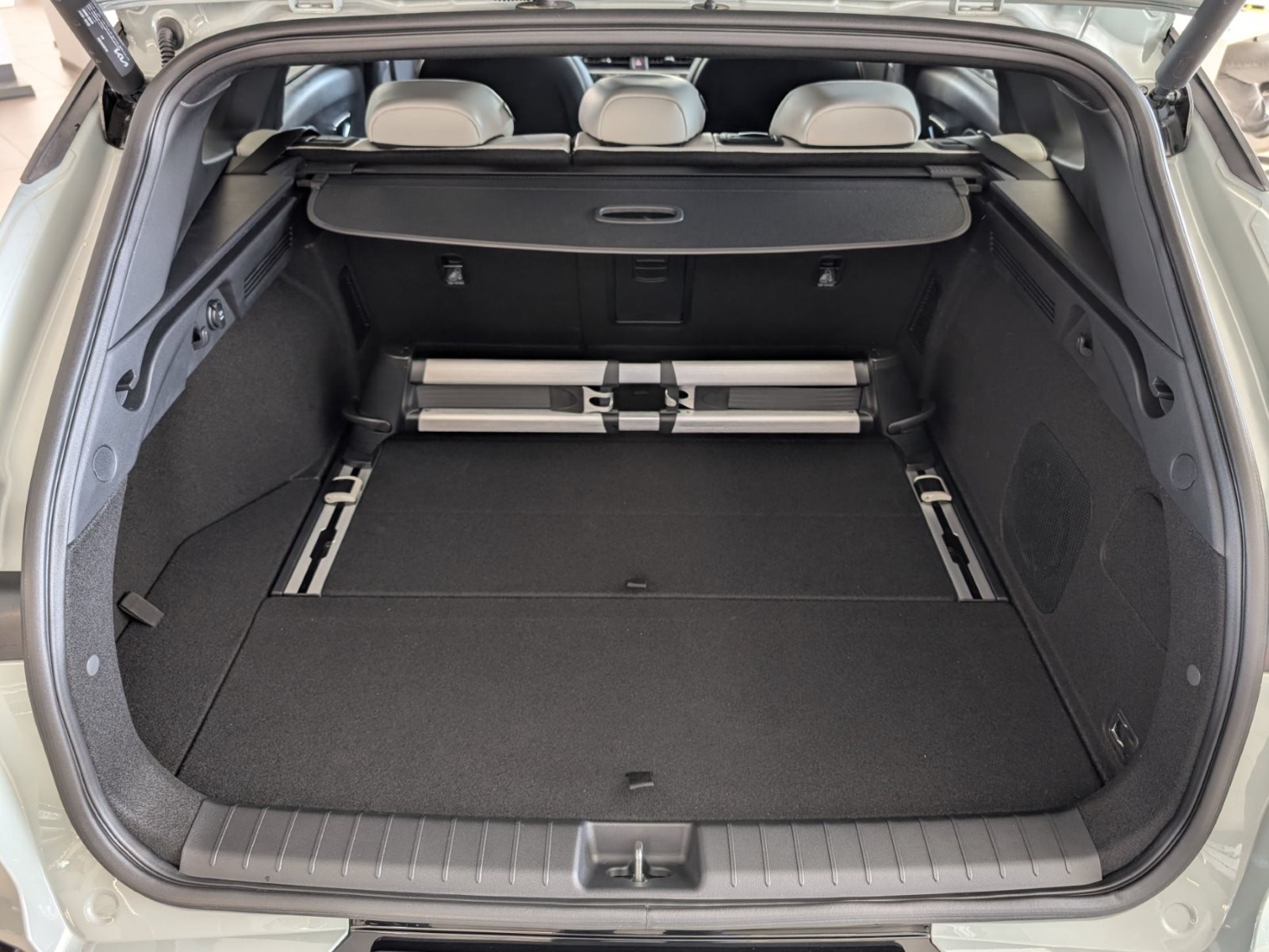Kia K4 SW – Bild 10