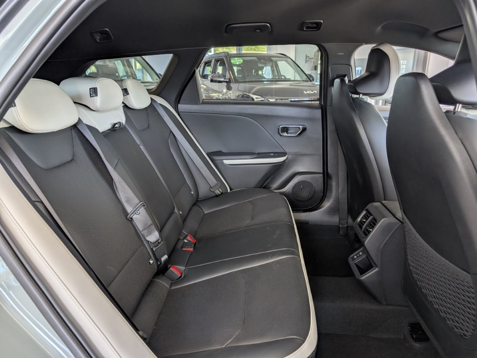 Kia K4 SW – Bild 12