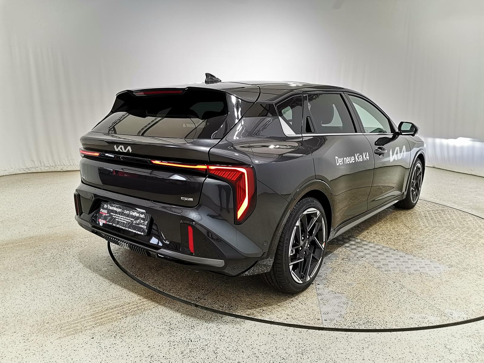 Kia K4