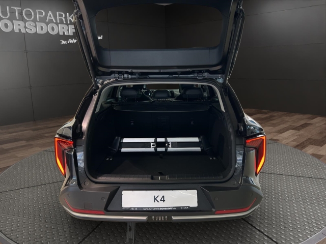 Kia K4 SW – Bild 16