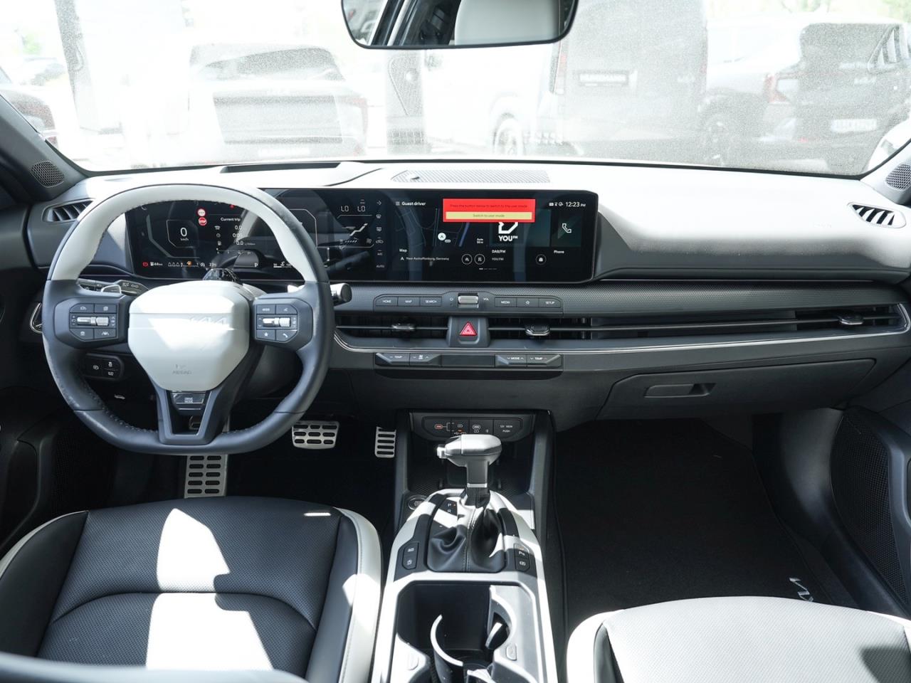 Kia K4 SW – Bild 12