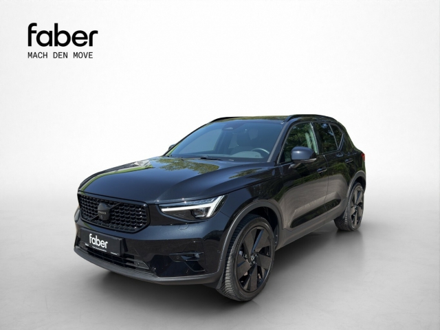 Volvo XC40 B3 2WD Plus Black Edition