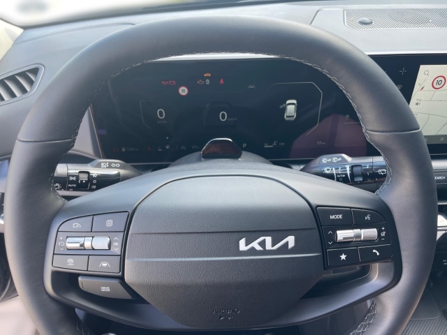 Kia K4 – Bild 8
