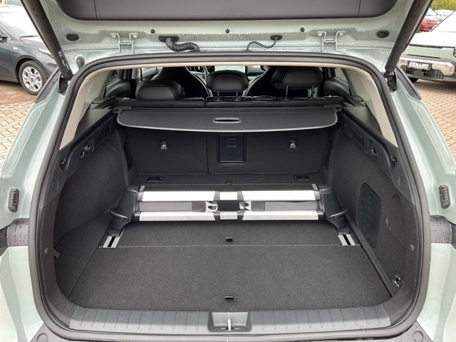 Kia K4 SW – Bild 13