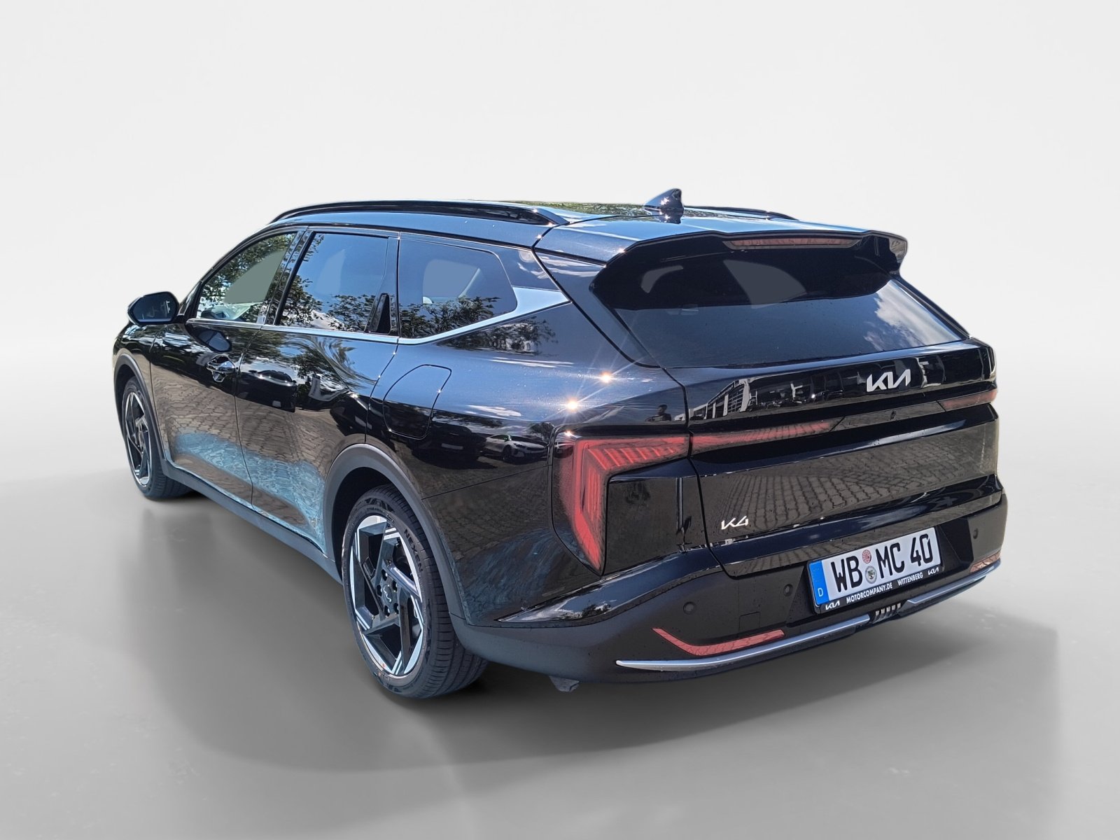 Kia K4