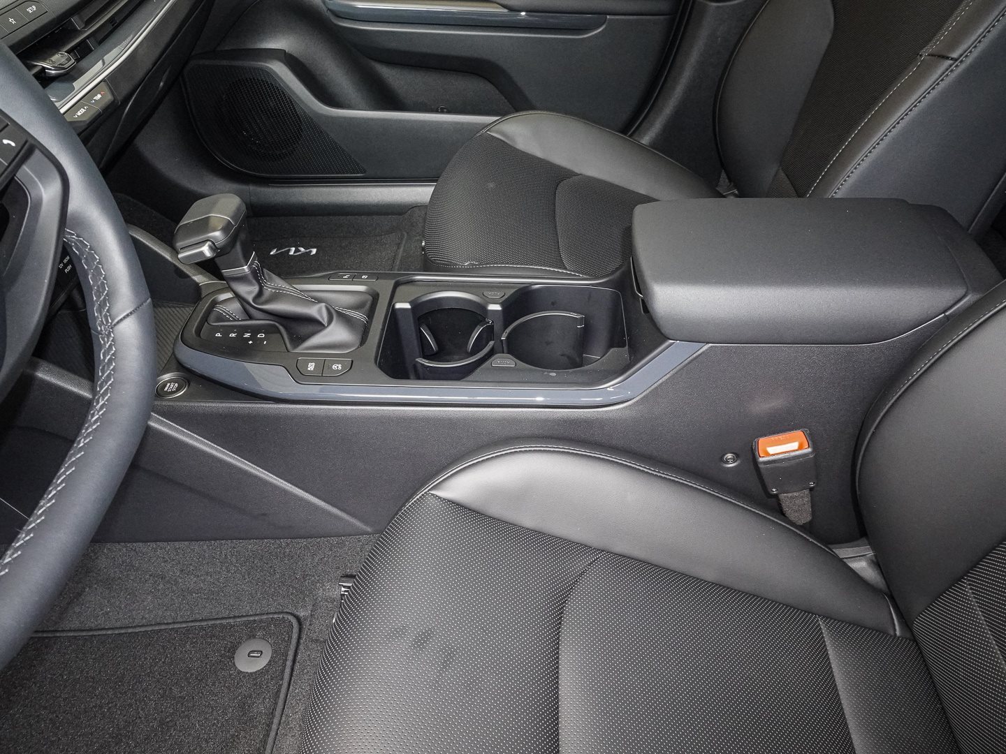 Kia K4 SW – Bild 11