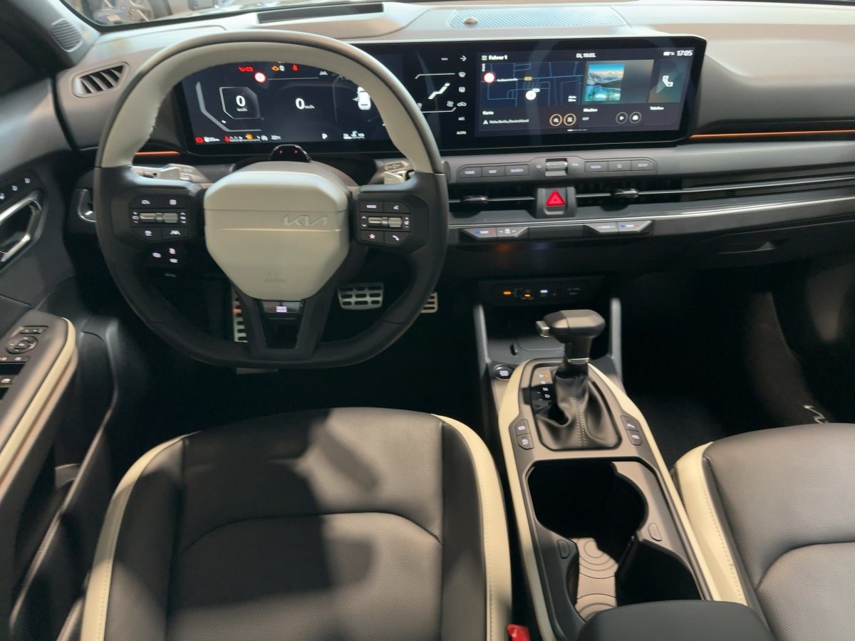 Kia K4 SW – Bild 11
