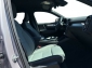 Volvo XC40 B4 Benziner Plus Dark 2WD