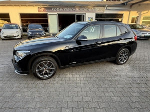 BMW X1 18d xDrive* Automatik,AHK,Bi-Xenon,Allrad*