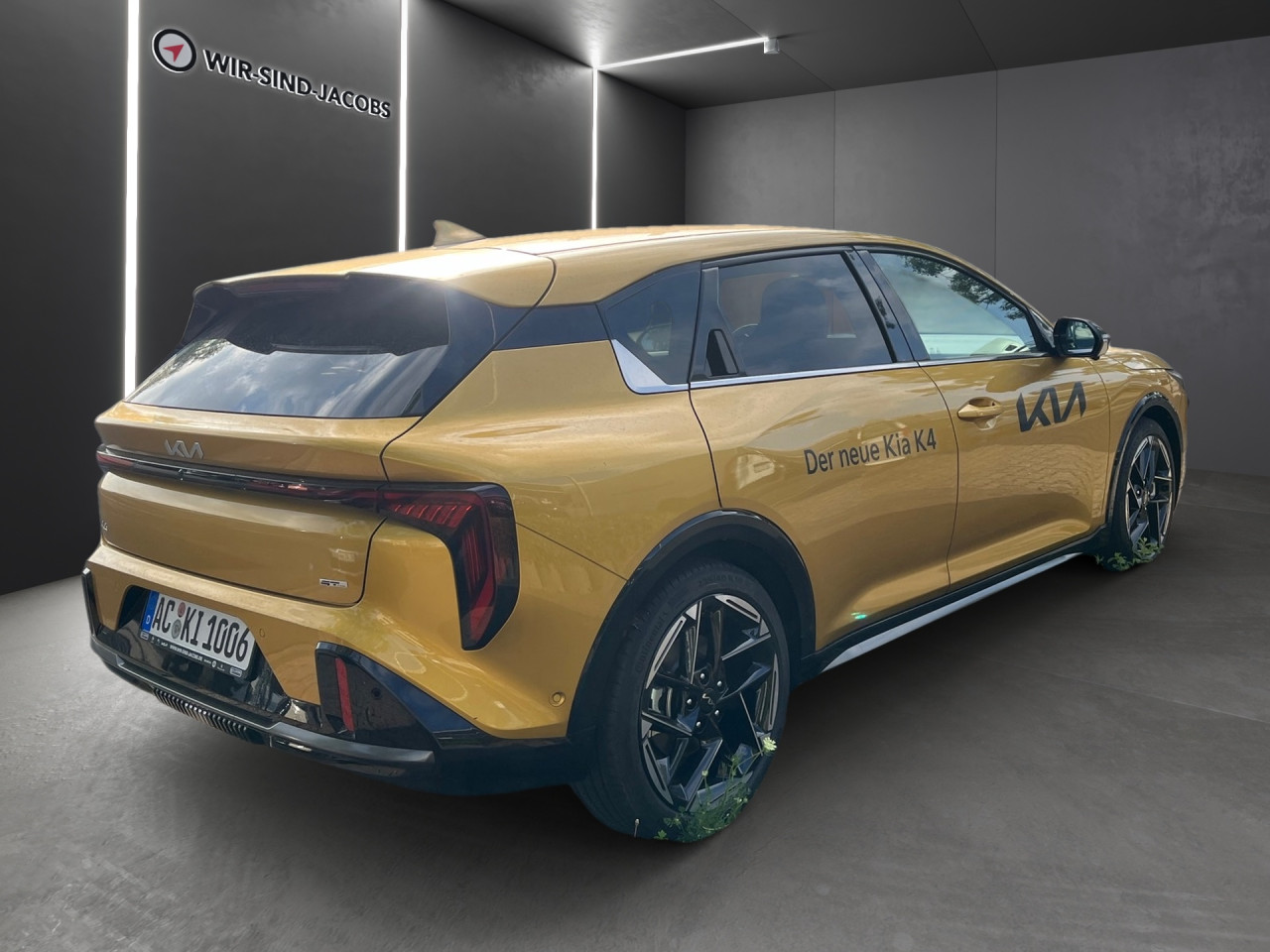 Kia K4