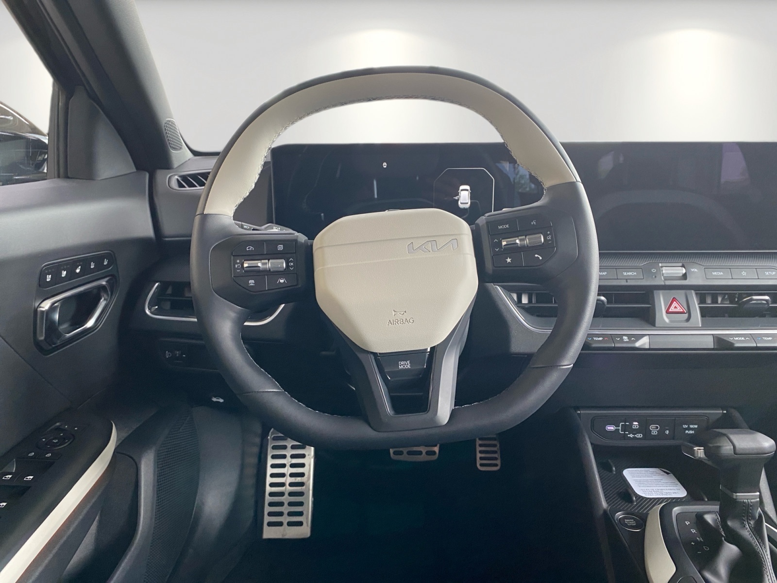 Kia K4 SW – Bild 11
