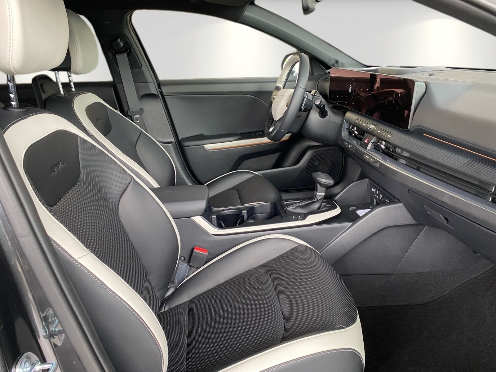 Kia K4 SW – Bild 13