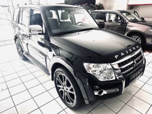 Mitsubishi Pajero 5-T�rer Final Edition 3.2 DI-D Automatik