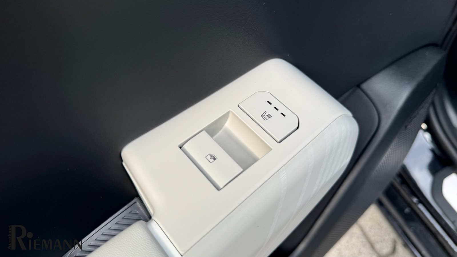 Kia EV4 – Bild 36