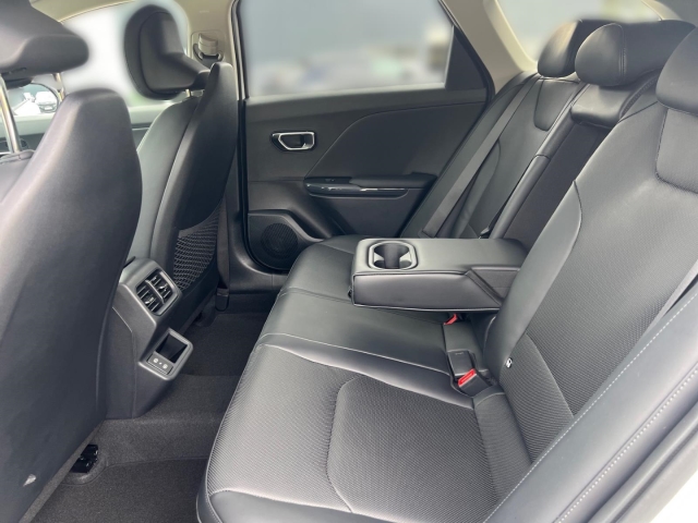 Kia K4 SW – Bild 11