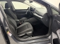 VW Golf 2.0 TDI Life Active Pano HUD Matrix ACC AHK Rcam Navi