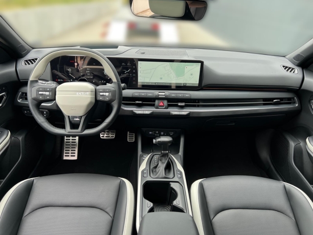 Kia K4 SW – Bild 10