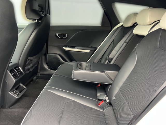 Kia K4 SW – Bild 11