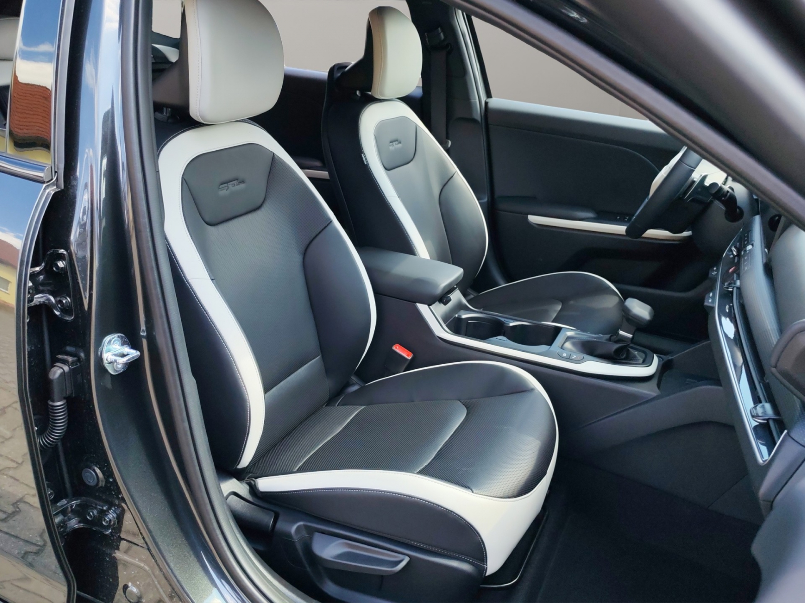 Kia K4 SW – Bild 7