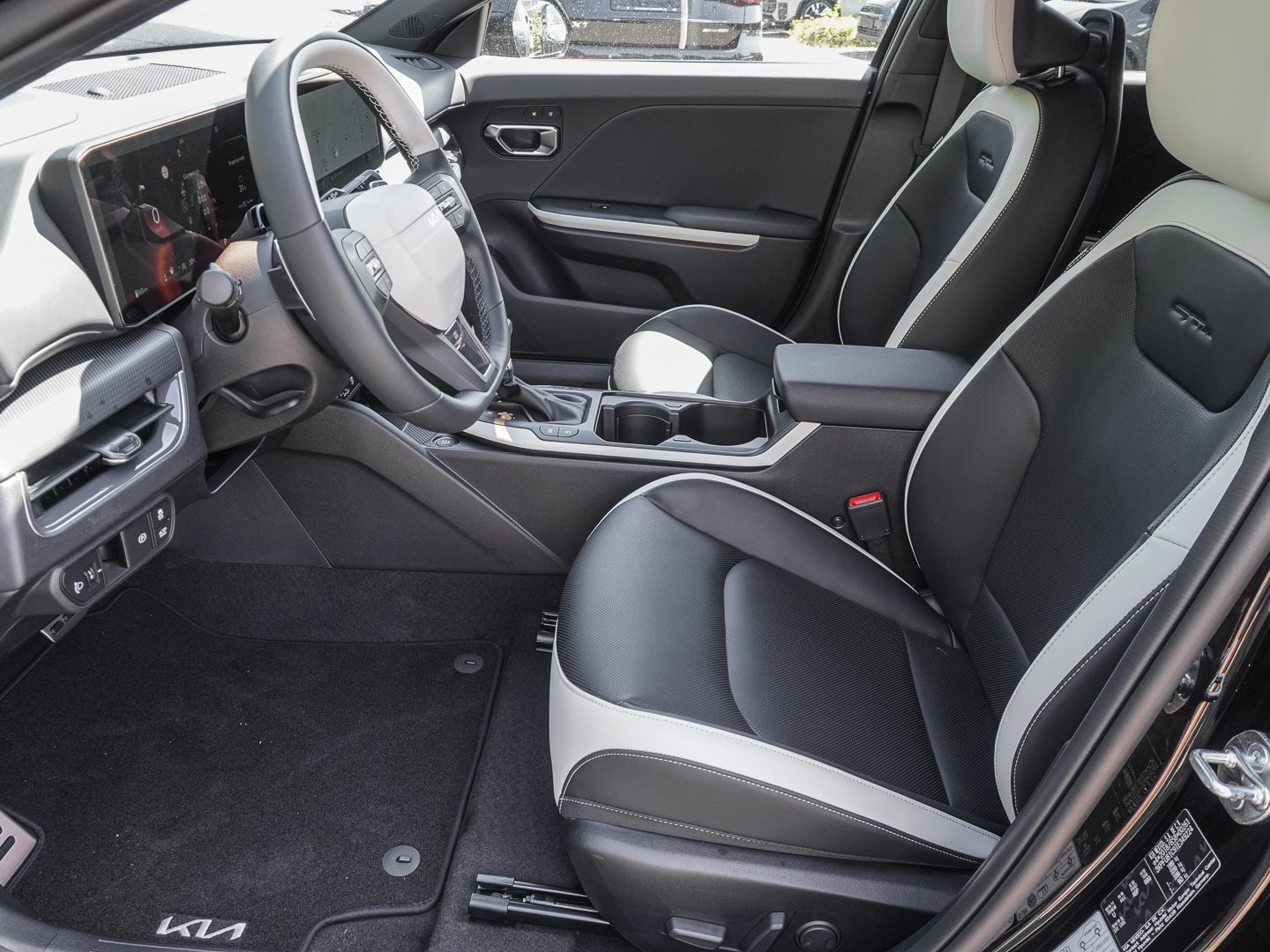 Kia K4 SW – Bild 12